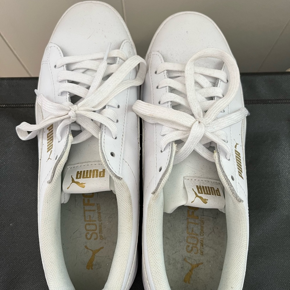 Puma shoes size 9
